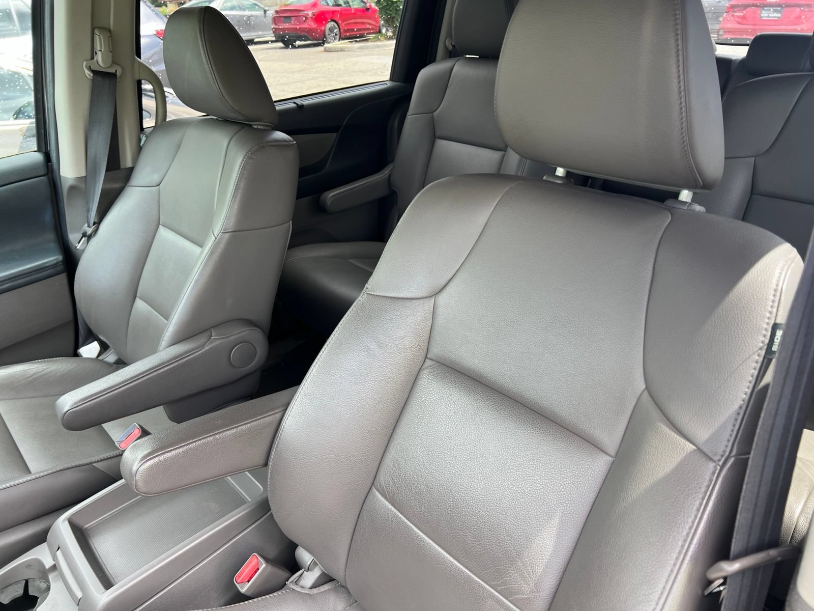 Used 2014 Honda Odyssey Touring image 7