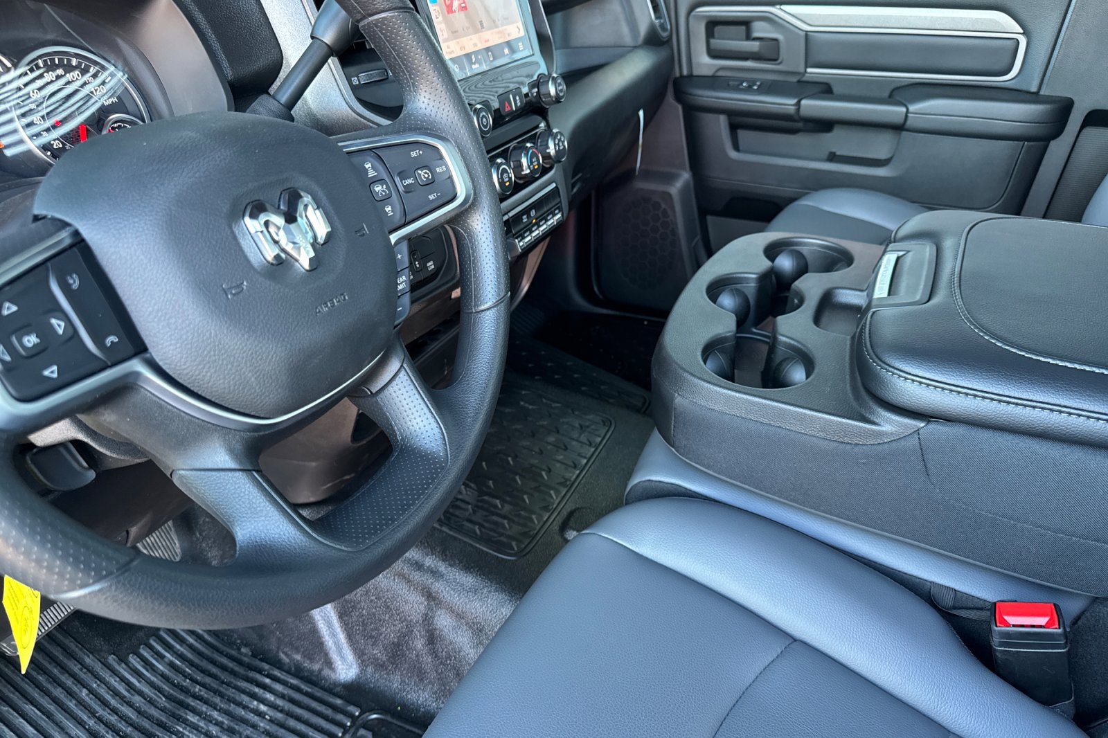 New 2026 RAM 5500 Tradesman w/ Chrome Appearance Group image 9