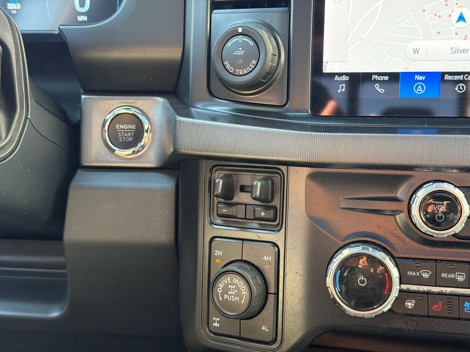 Used 2025 Ford F350 Platinum w/ Tremor Off-Road Package AWD/4WD image 35
