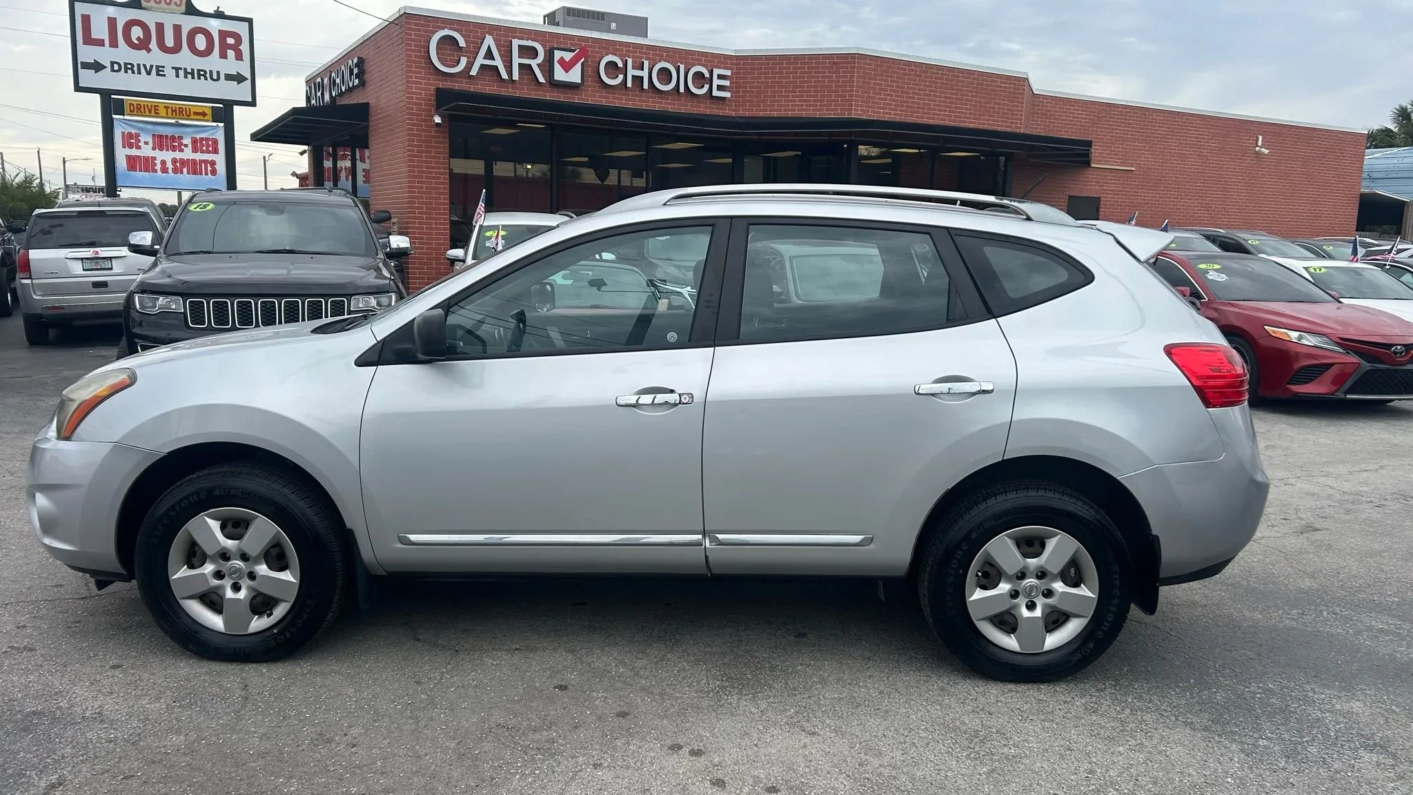 Used 2014 Nissan Rogue S w/ Convenience Package