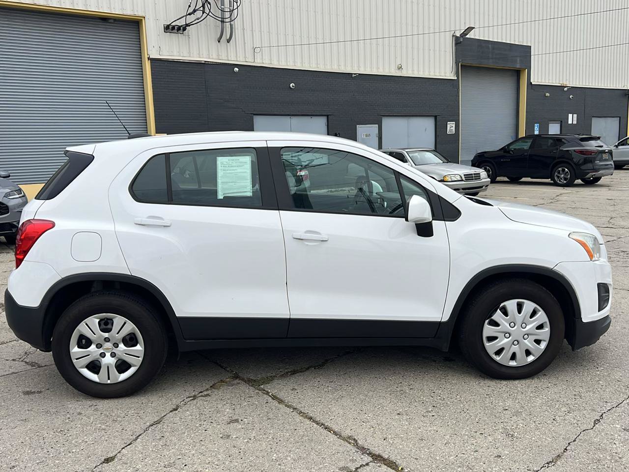 Used 2016 Chevrolet Trax LS FWD image 4