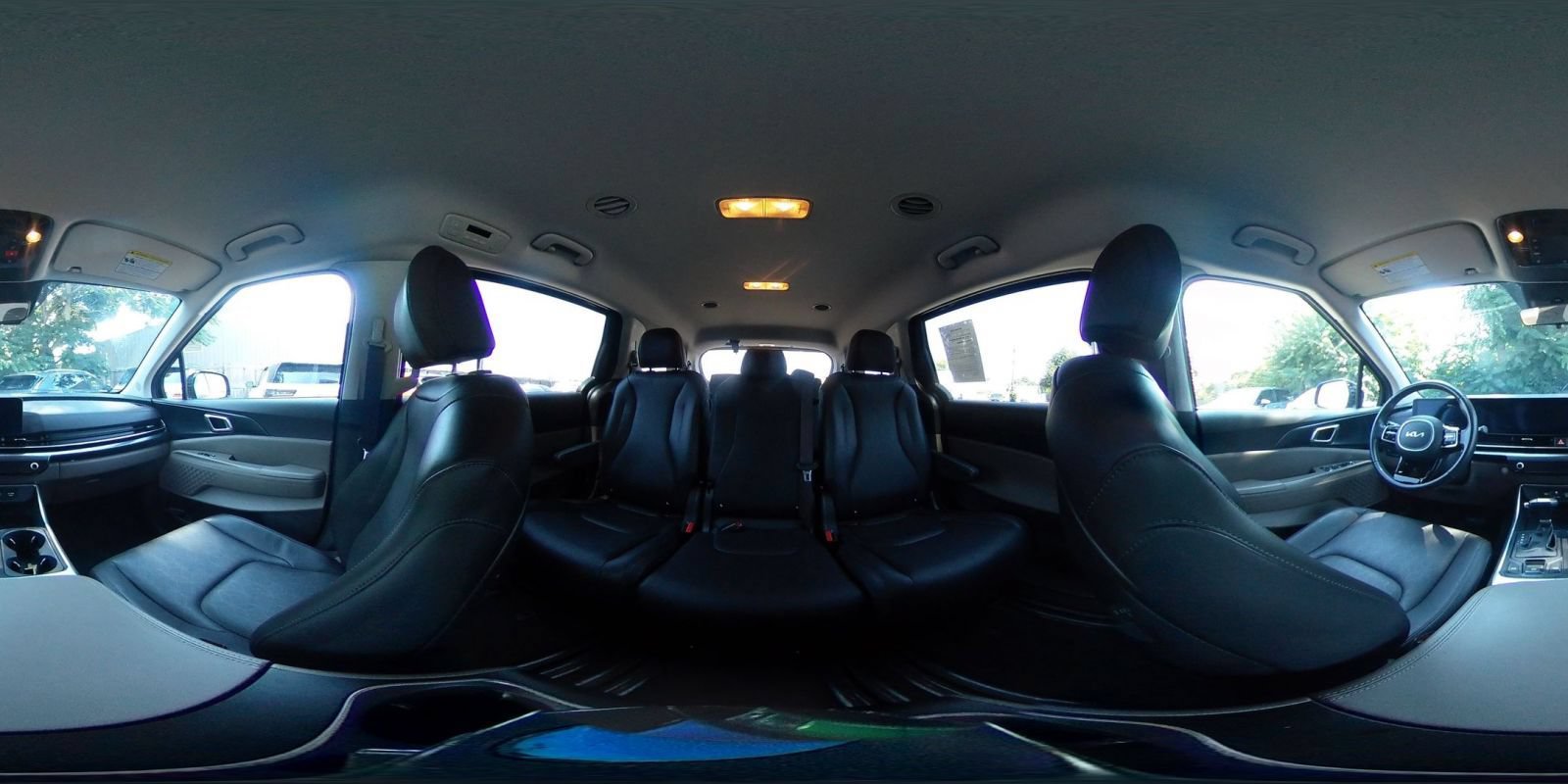 Used 2026 Kia Carnival FWD image 37