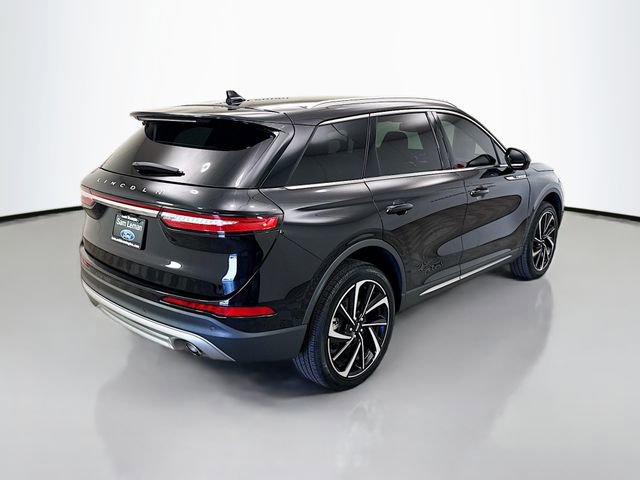 Used 2024 Lincoln Corsair Reserve image 7