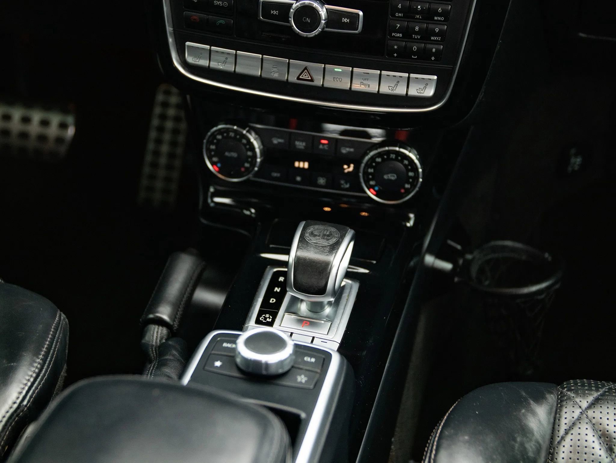 Used 2015 Mercedes-Benz G 63 AMG 4MATIC image 32