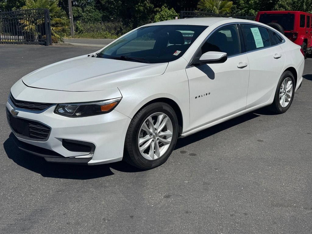 Used 2016 Chevrolet Malibu LT FWD image 3