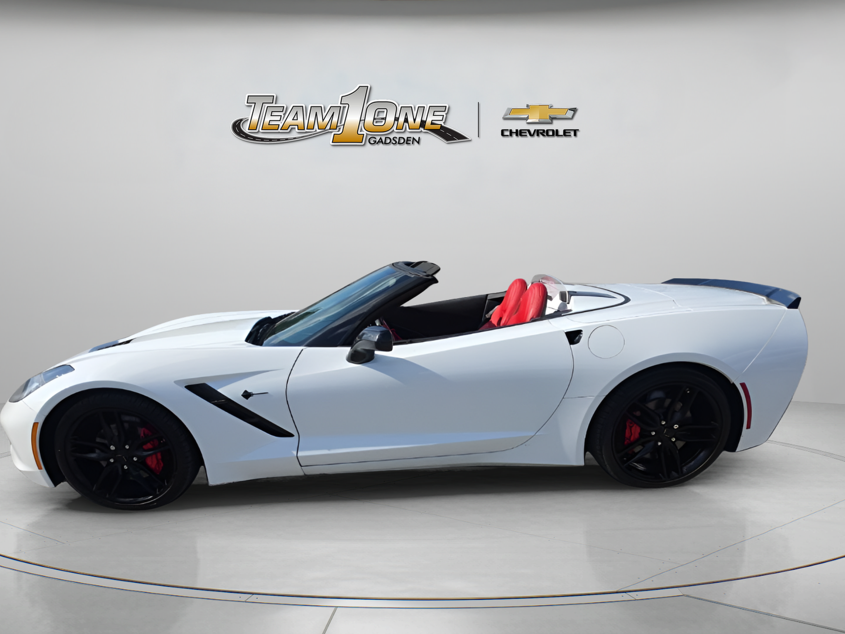 Used 2016 Chevrolet Corvette Stingray Convertible w/ 2LT Preferred Equipment Group RWD image 5