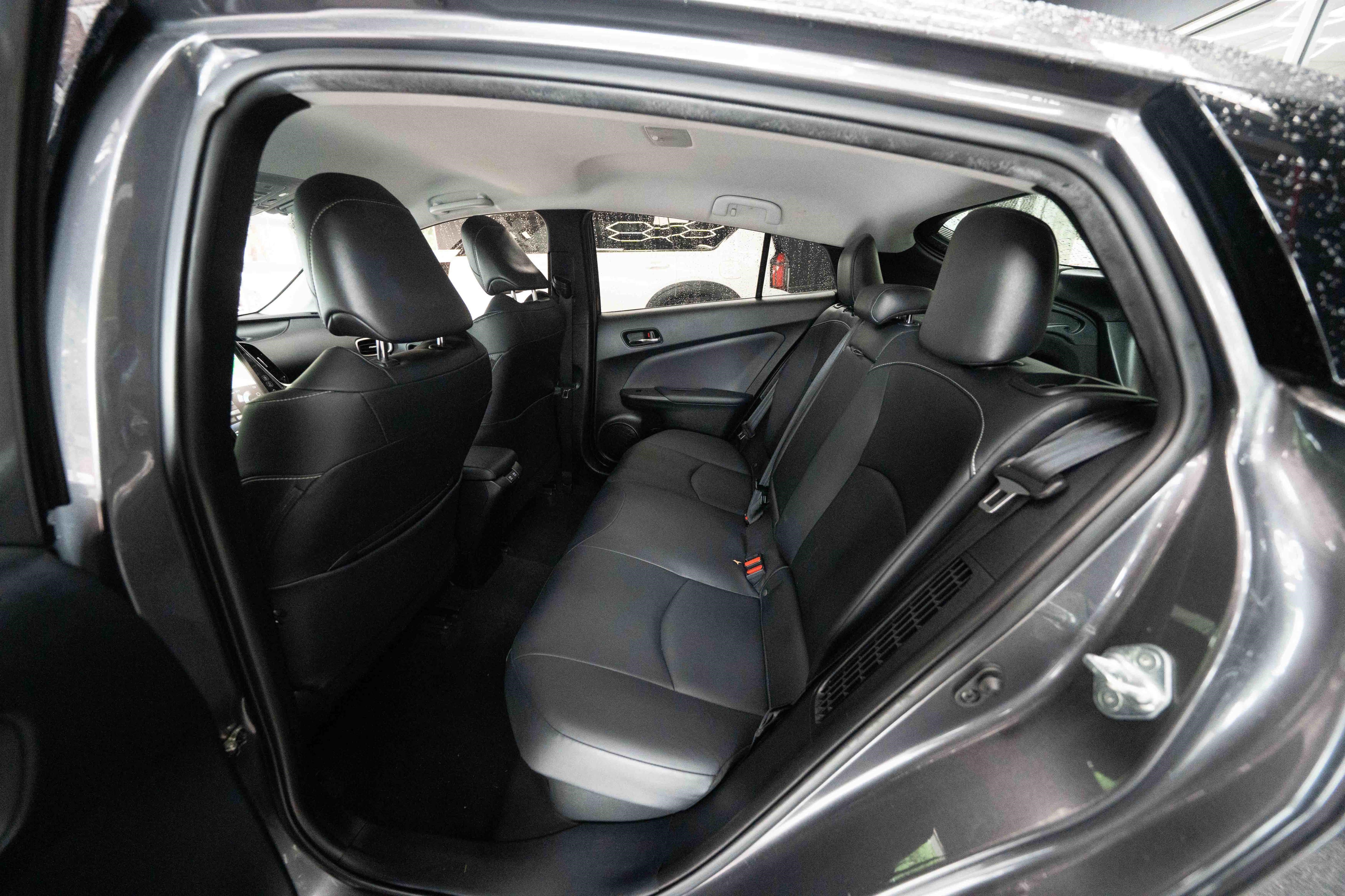 Used 2020 Toyota Prius Prime XLE FWD image 23