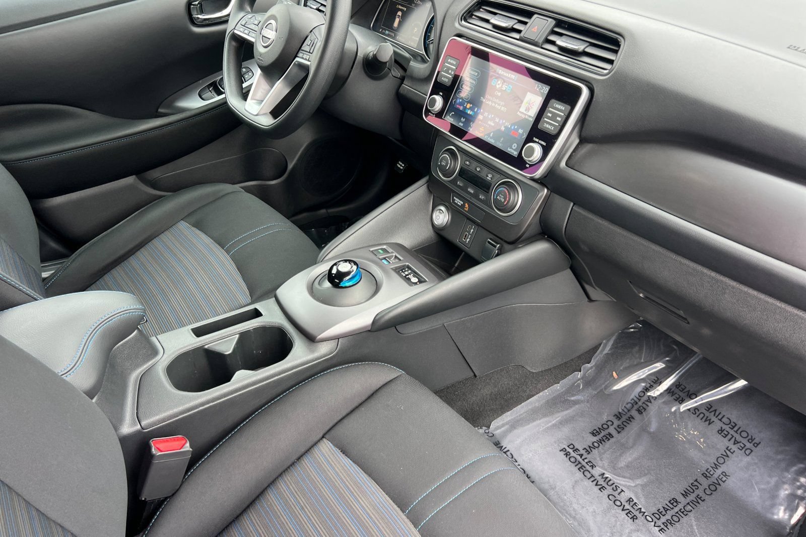 Certified 2025 Nissan Leaf S FWD image 18