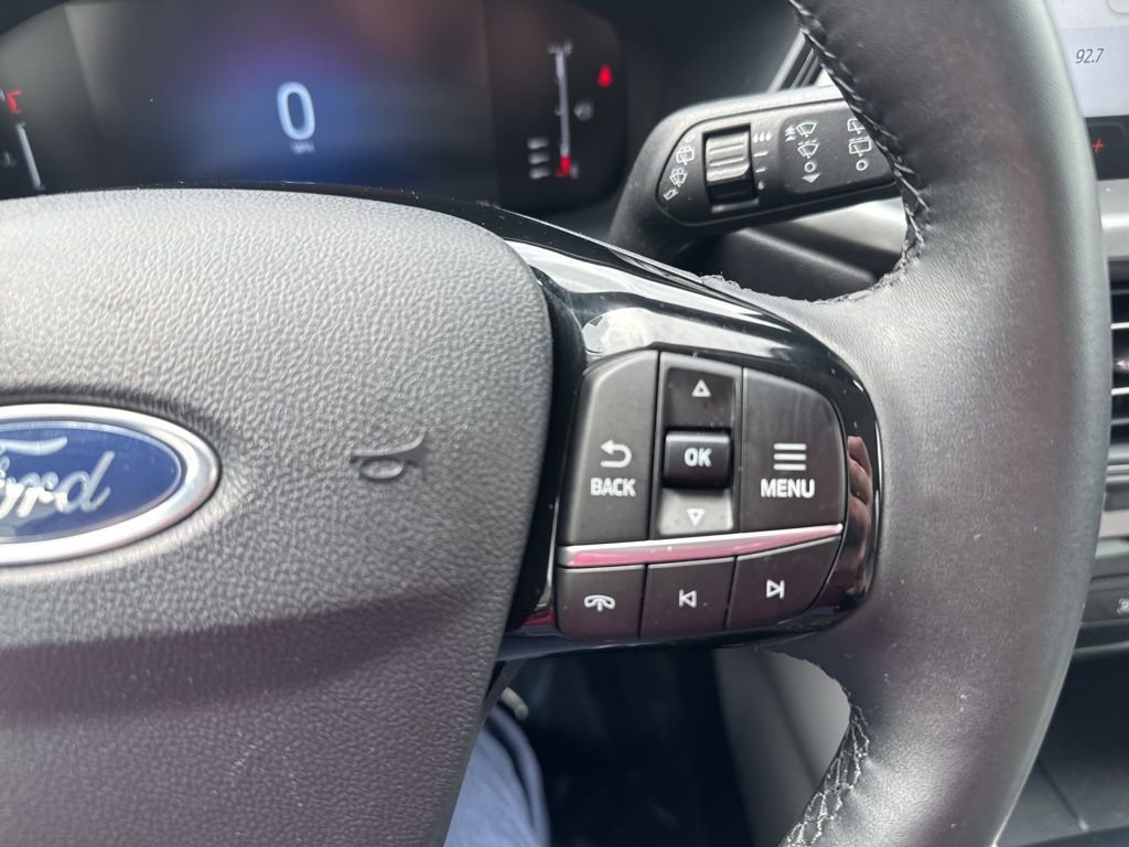 Used 2023 Ford Escape Active w/ Tech Pack #1 AWD/4WD image 12