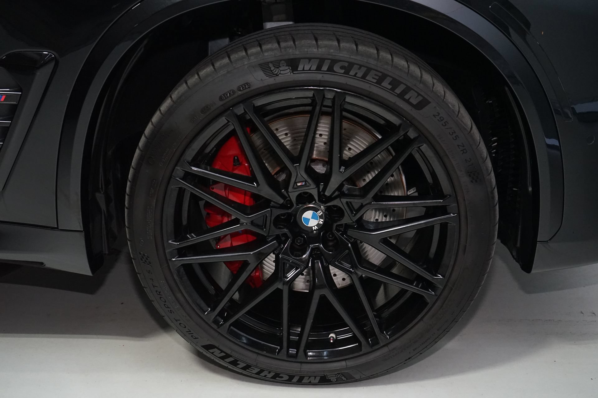Used 2024 BMW X5 M Competition w/ Executive Package AWD/4WD image 34