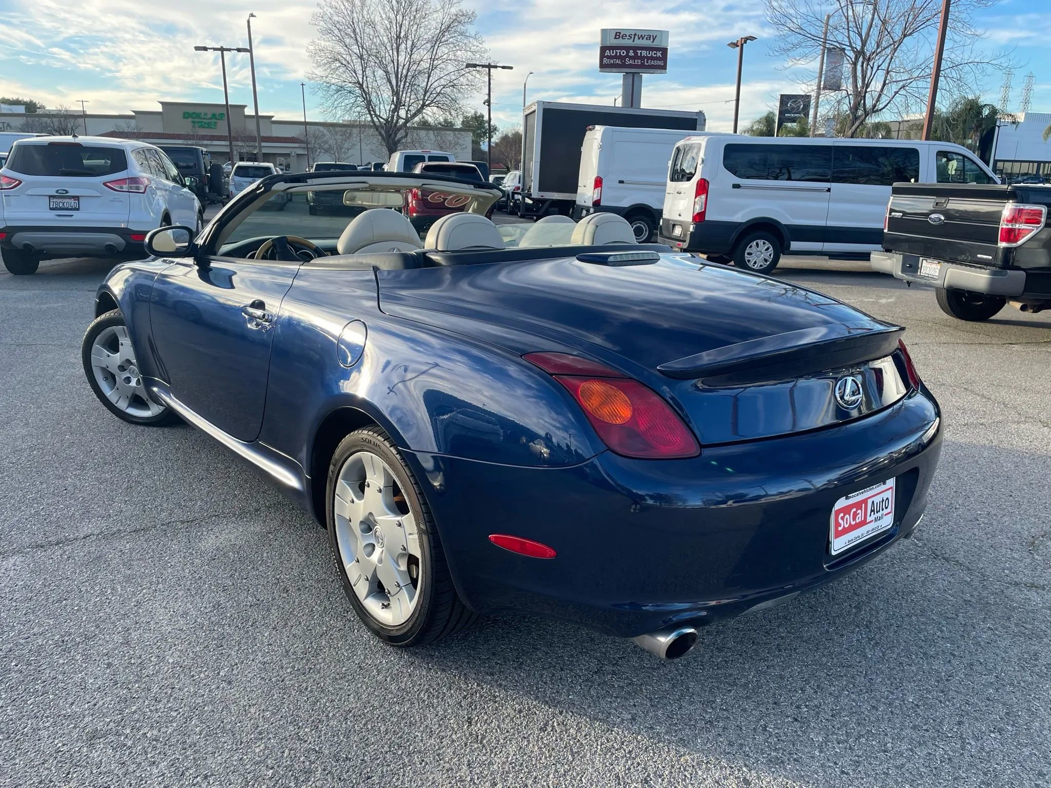 Used 2005 Lexus SC 430 Convertible image 5
