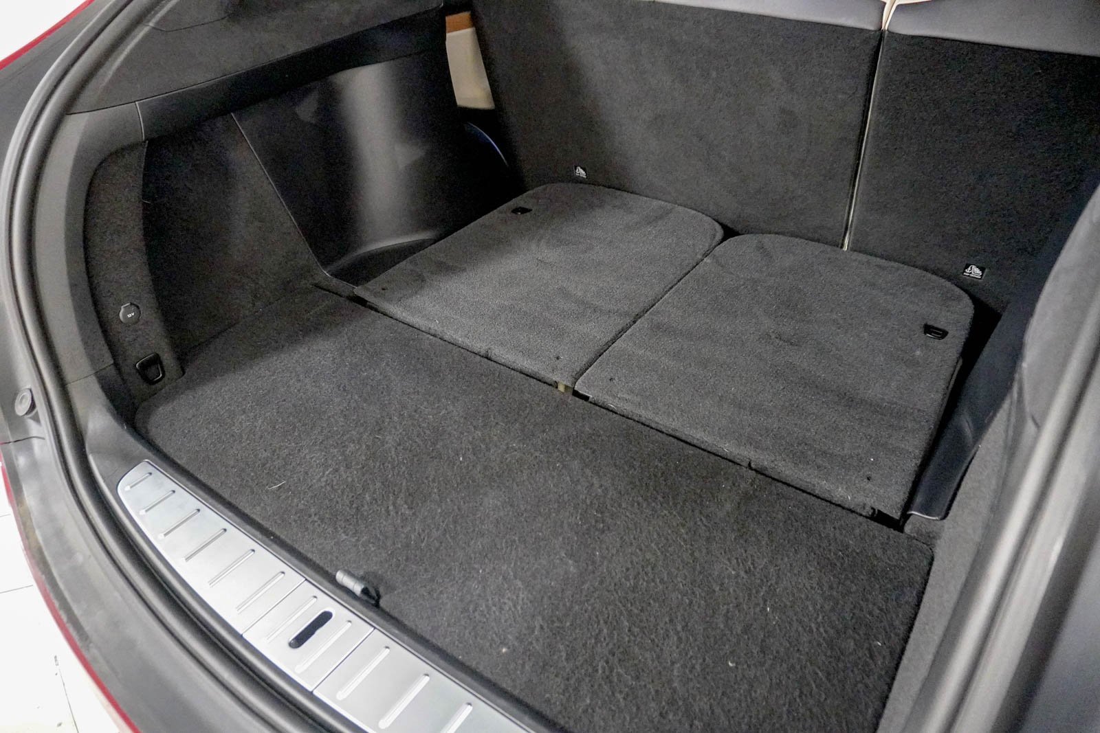 Used 2021 Tesla Model X Performance image 9