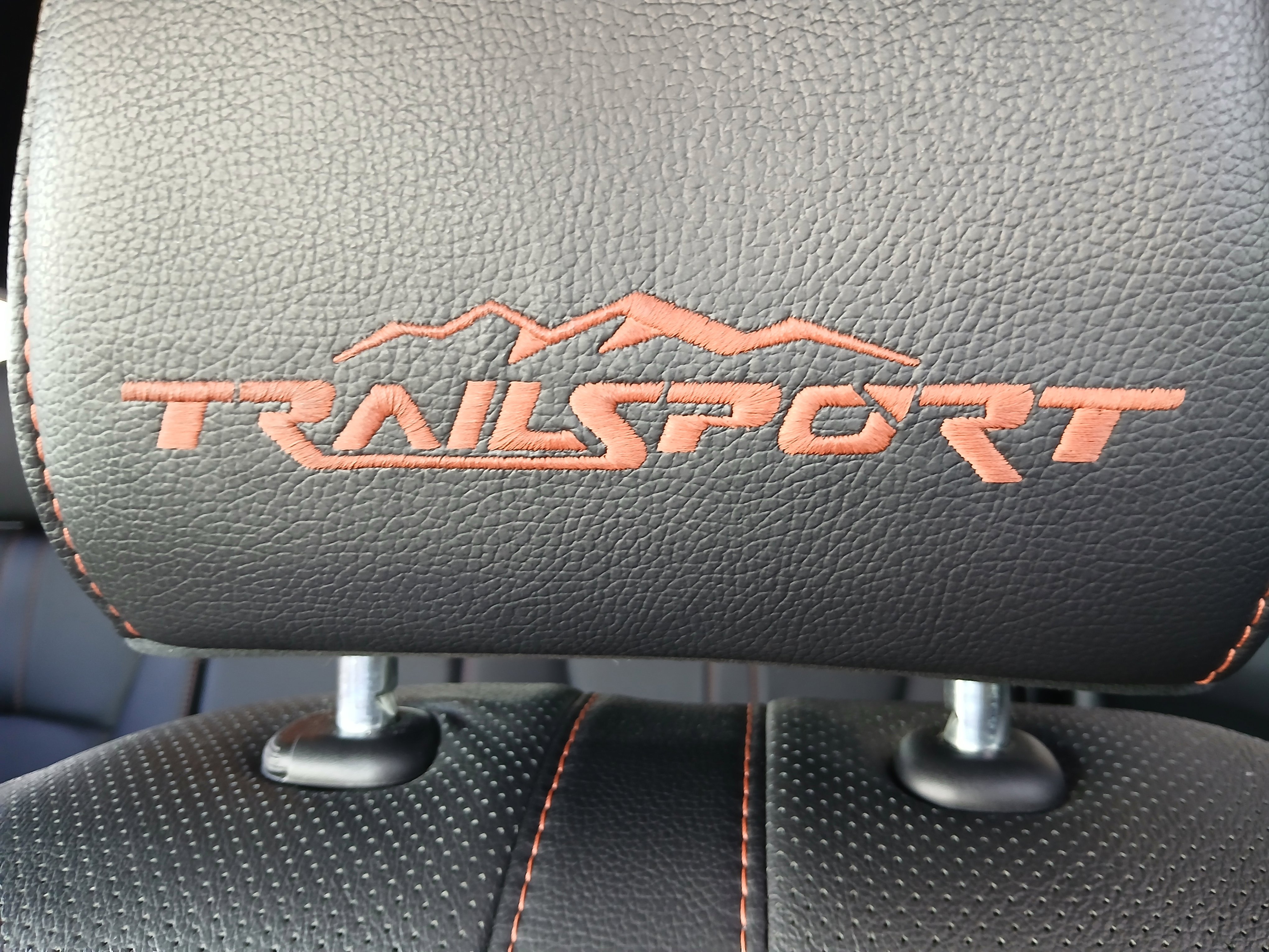 Used 2022 Honda Passport TrailSport image 10