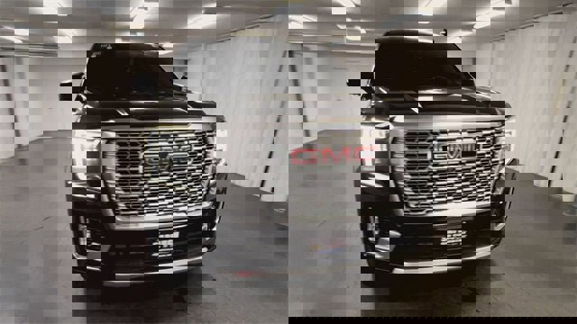 Certified 2021 GMC Yukon Denali w/ Denali Premium Package image 3
