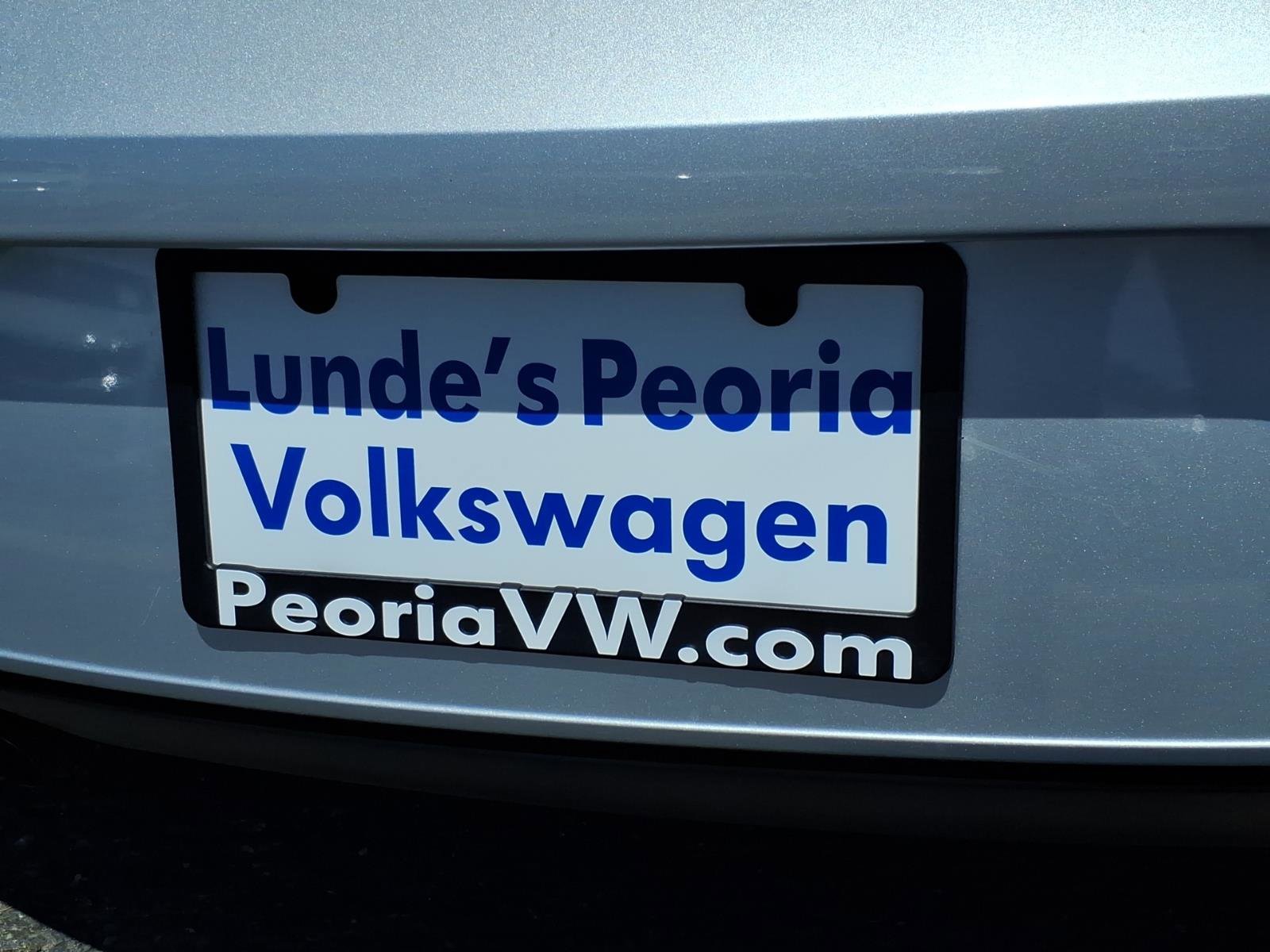 Used 2015 Volkswagen Beetle 1.8T Classic FWD image 15