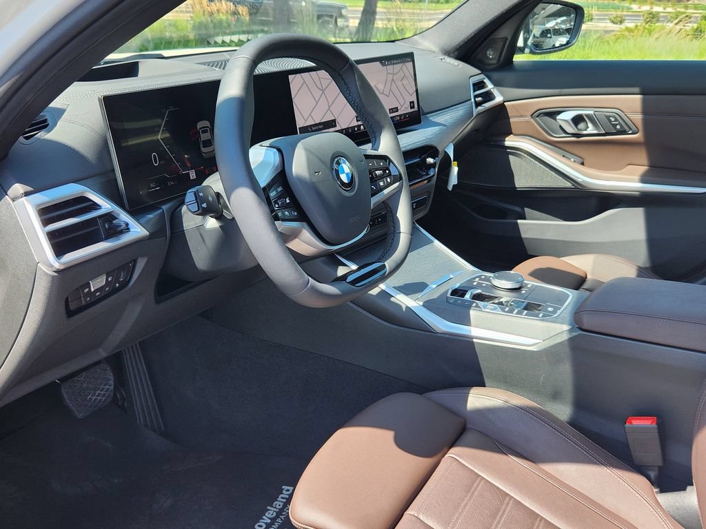 Used 2025 BMW 330i xDrive Sedan AWD/4WD image 7
