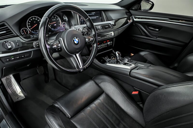 Used 2015 BMW M5 RWD image 15