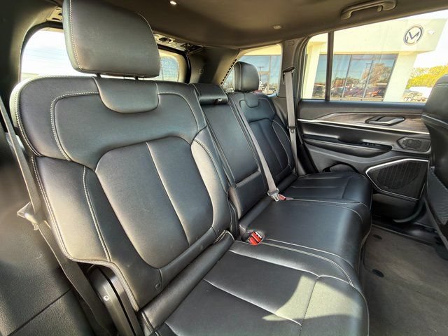 Used 2024 Jeep Grand Cherokee Limited 4xe AWD/4WD image 31