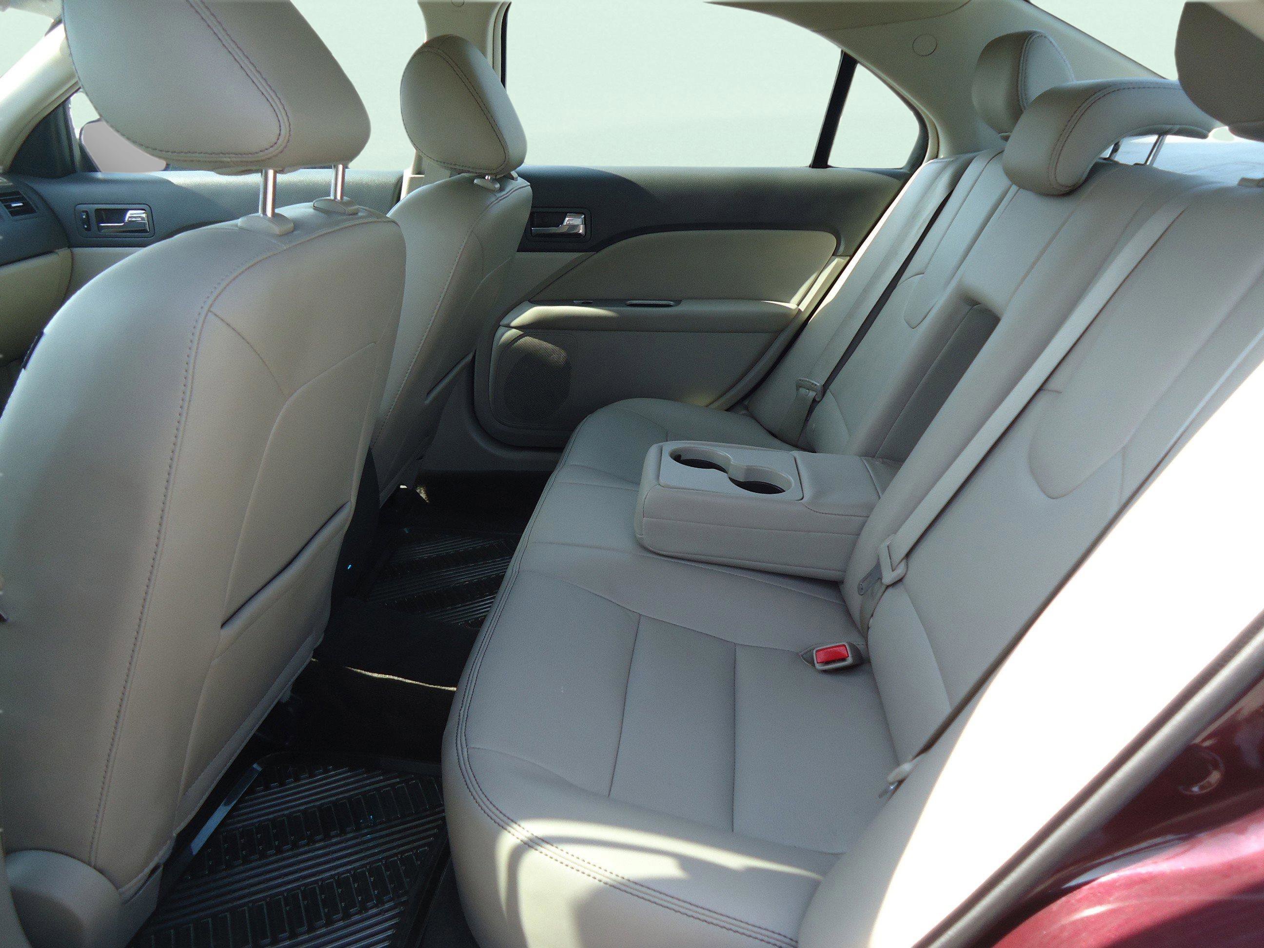 Used 2011 Ford Fusion SEL FWD image 23