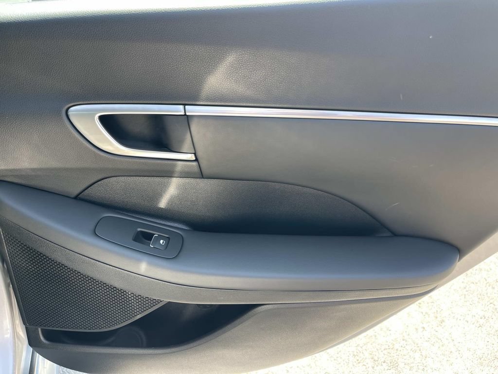 Used 2023 Hyundai Sonata SEL w/ Convenience Package FWD image 26