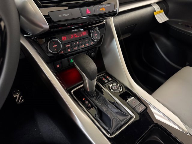 New 2026 Mitsubishi Eclipse Cross SEL image 18