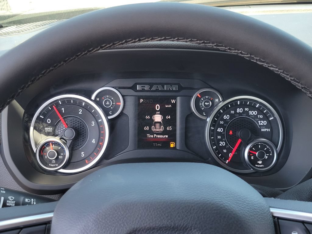 New 2026 RAM 2500 Big Horn AWD/4WD image 7