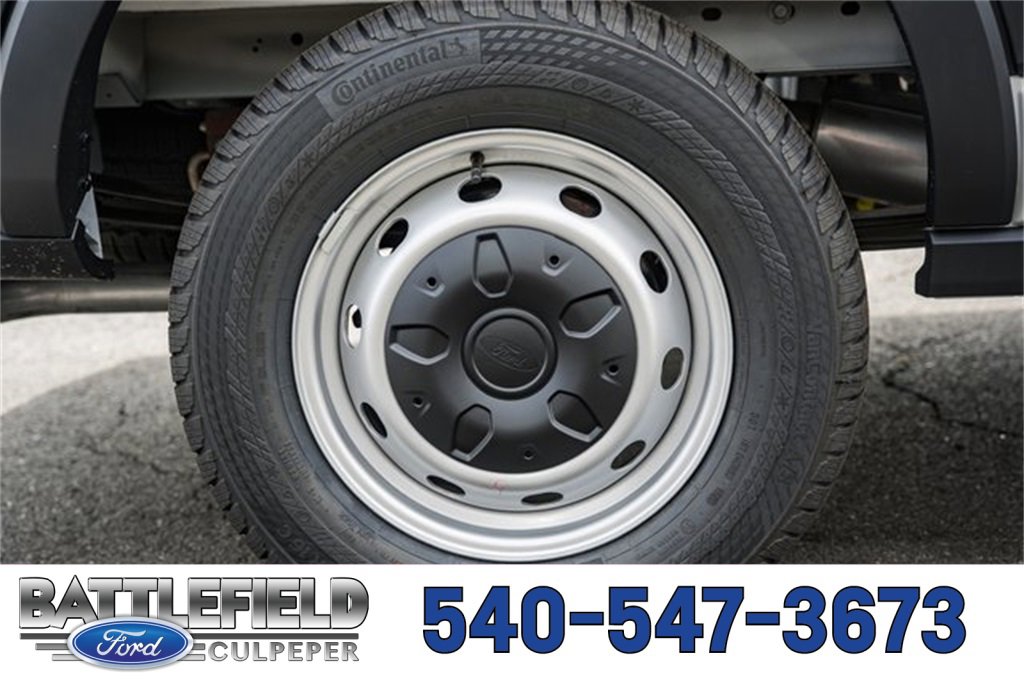 New 2025 Ford Transit 250 148 Medium Roof image 13