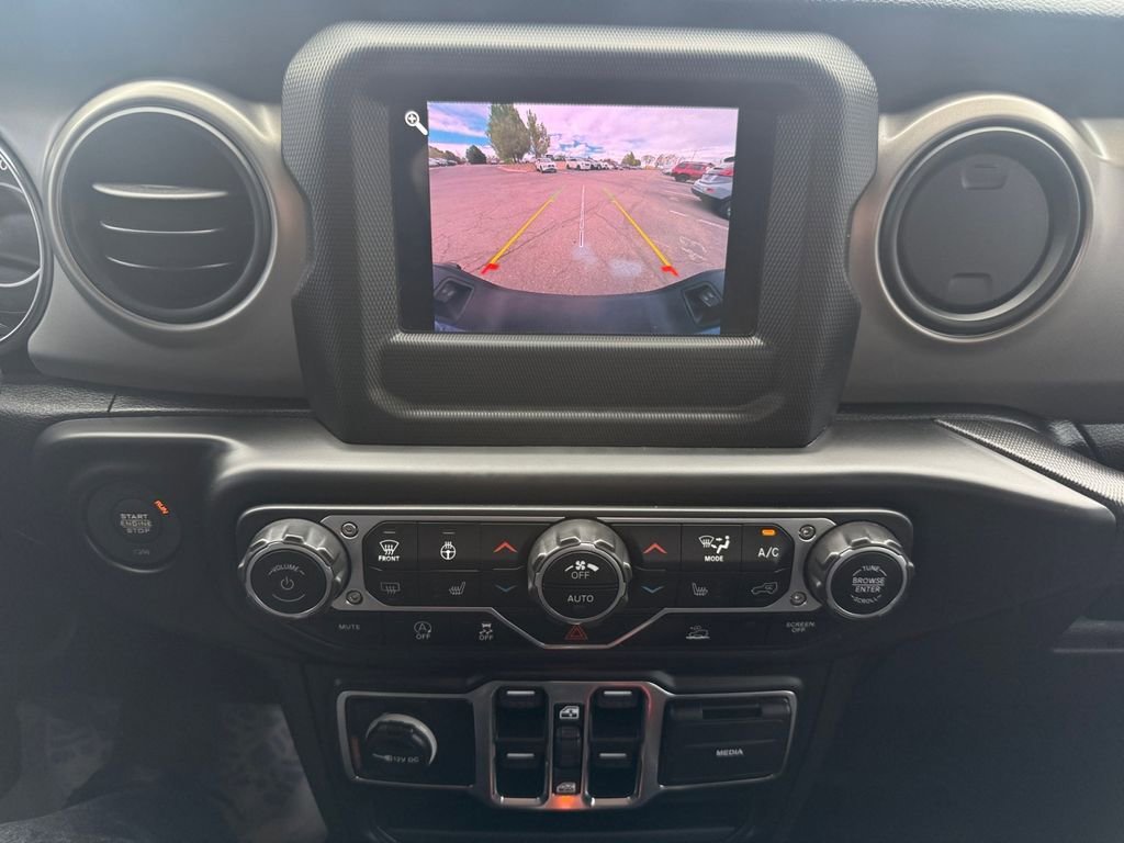 Used 2021 Jeep Gladiator Willys AWD/4WD image 20