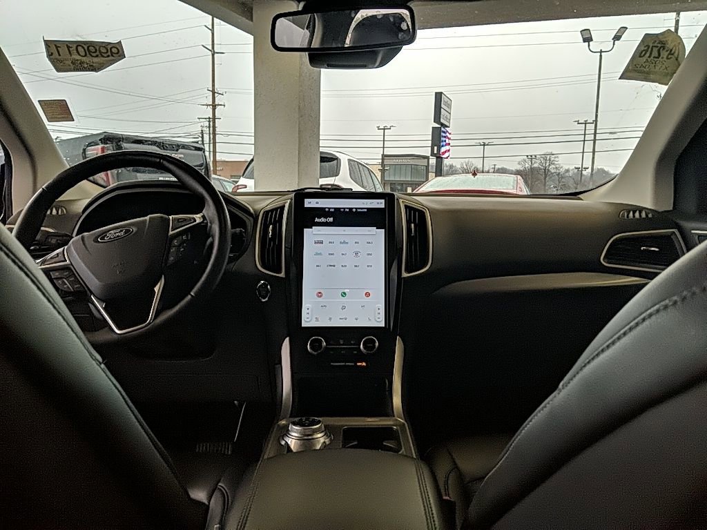 Certified 2024 Ford Edge SEL w/ Convenience Package image 14