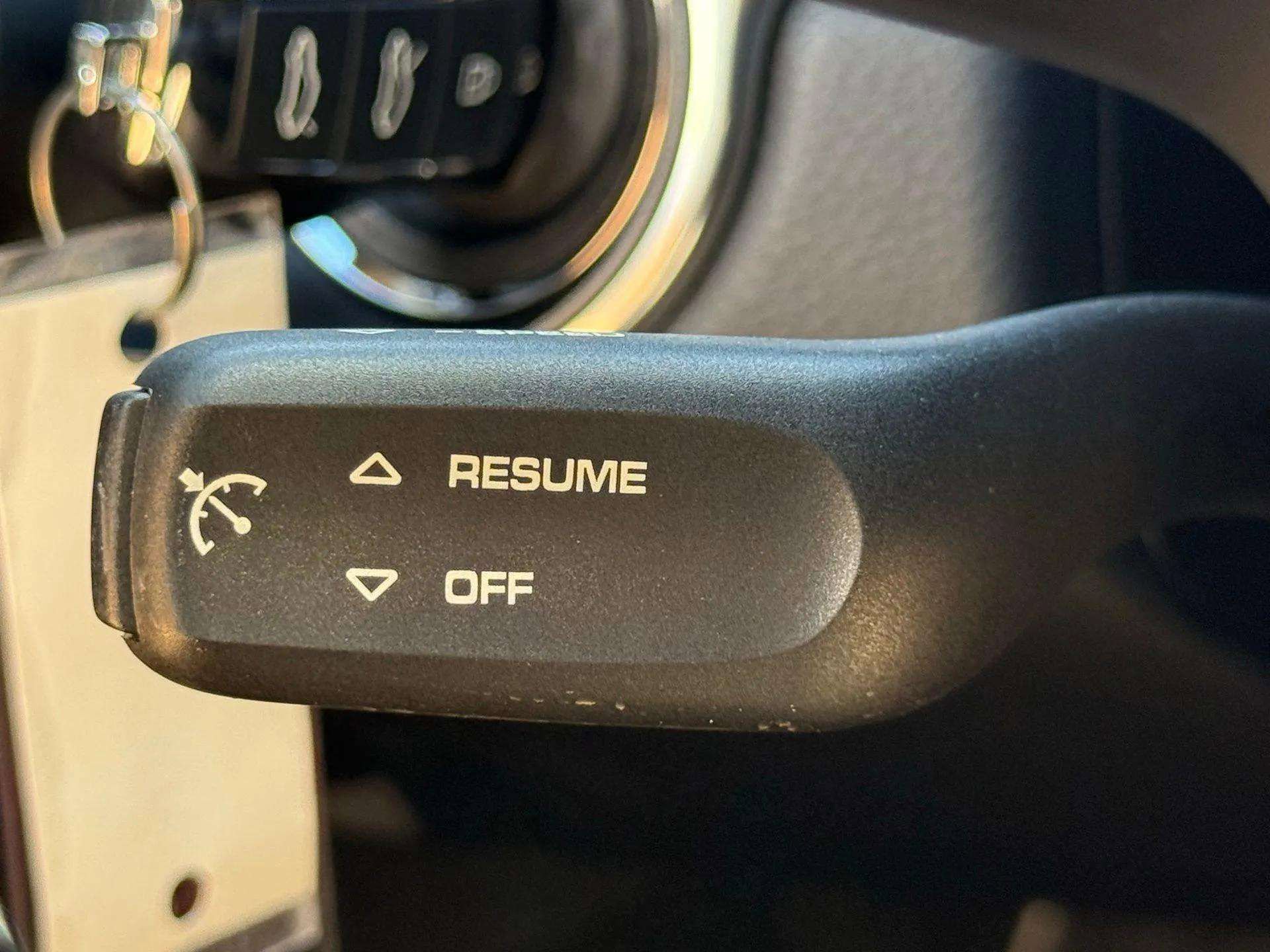 Used 2024 Porsche 718 Cayman w/ Sport Chrono Package image 52