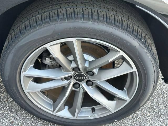 New 2025 Audi Q3 2.0T Premium AWD/4WD image 37