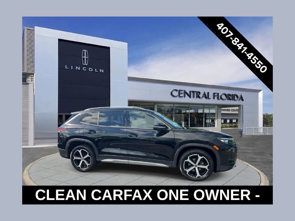 Used 2025 Volkswagen Tiguan SE