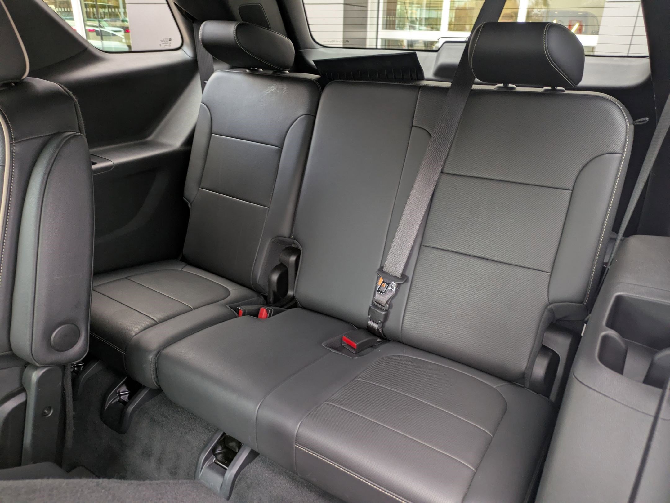 Used 2022 Chevrolet Traverse Premier w/ LPO, Floor Liner Package image 31