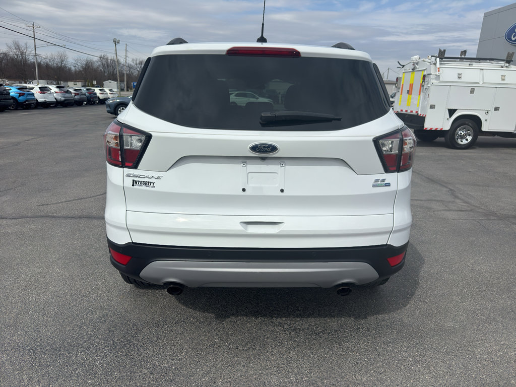Used 2017 Ford Escape SE w/ Equipment Group 201A image 7