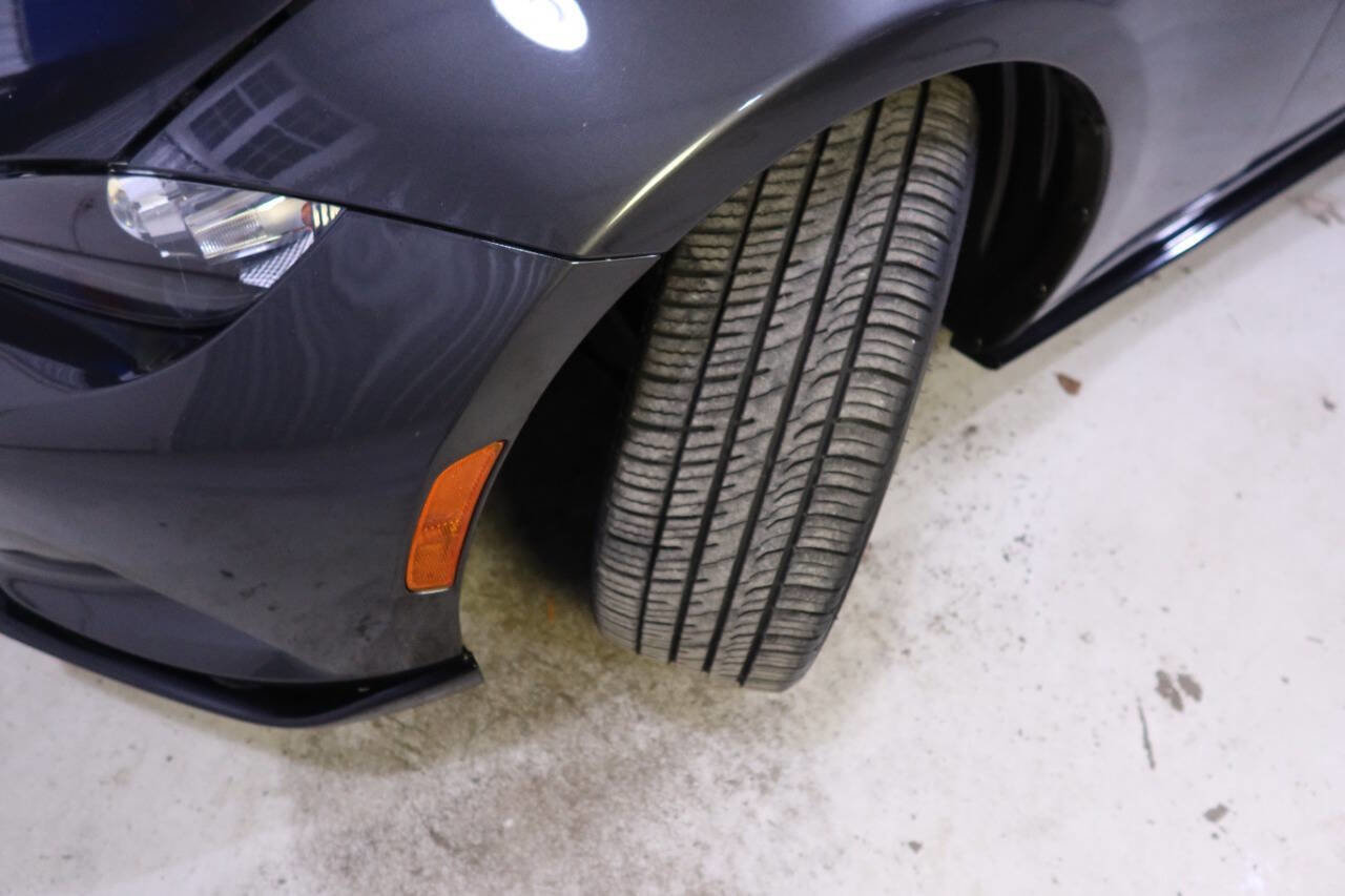 Used 2018 MAZDA MX-5 Miata RF Club w/ Brembo/BBS Package RWD image 10