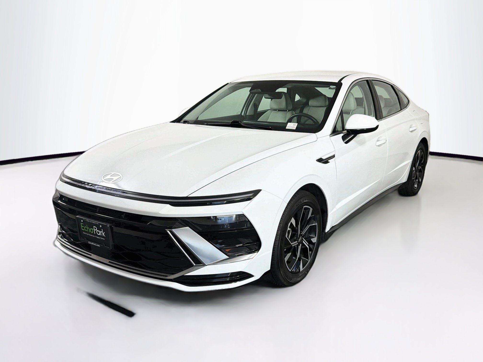 Used 2024 Hyundai Sonata SEL FWD image 3