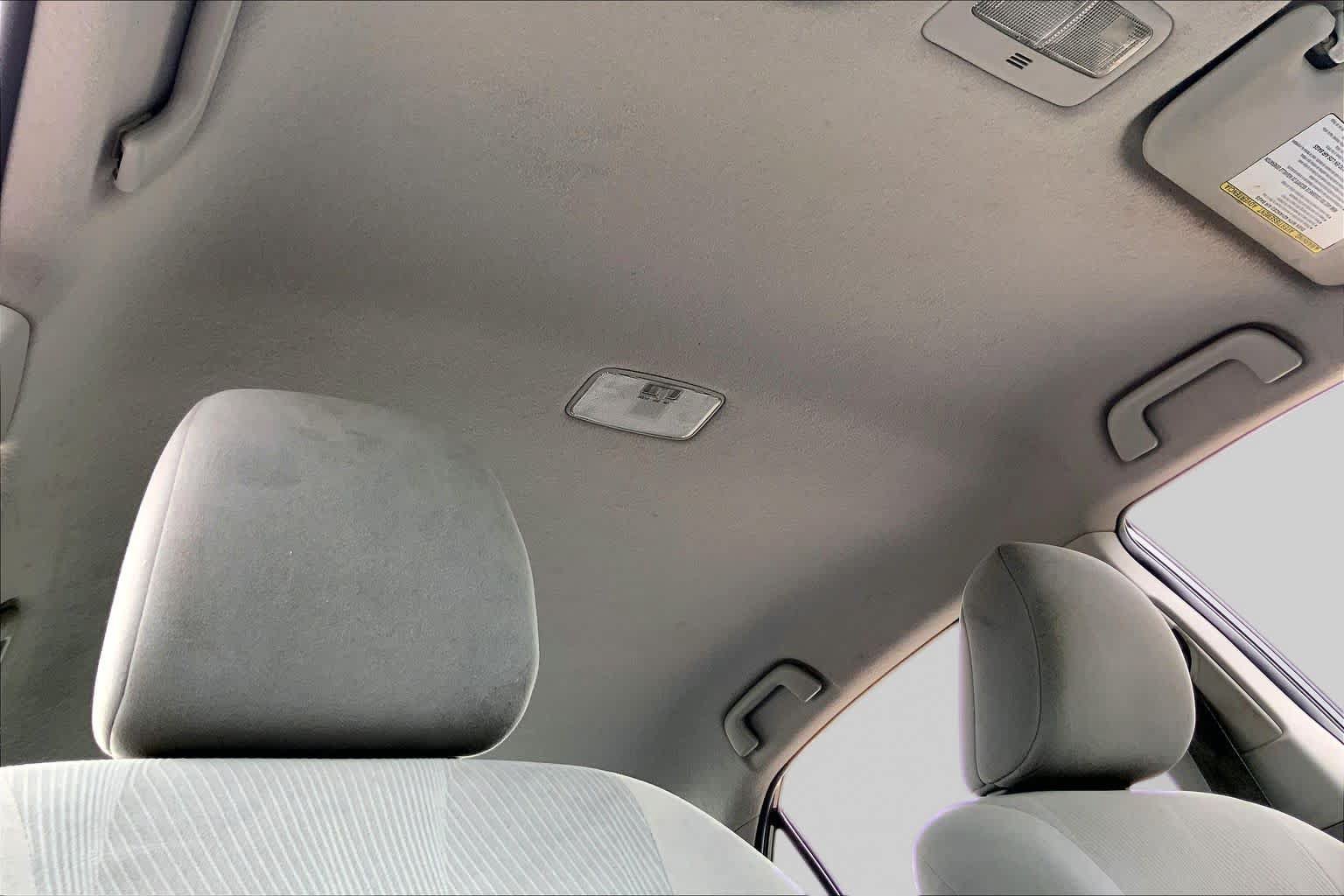 Used 2012 Toyota Corolla LE FWD image 14