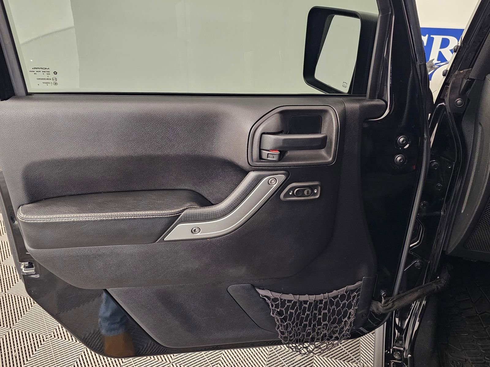 Used 2015 Jeep Wrangler Unlimited Sport image 10