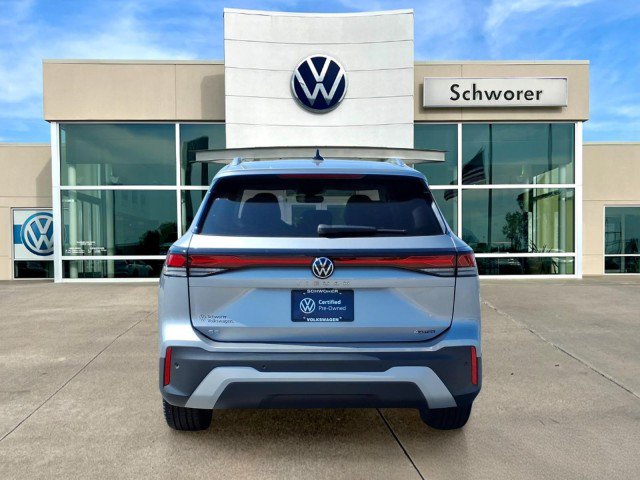 Certified 2025 Volkswagen Tiguan SE AWD/4WD image 7