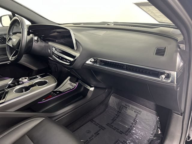 Used 2023 Cadillac Lyriq 2WD image 30