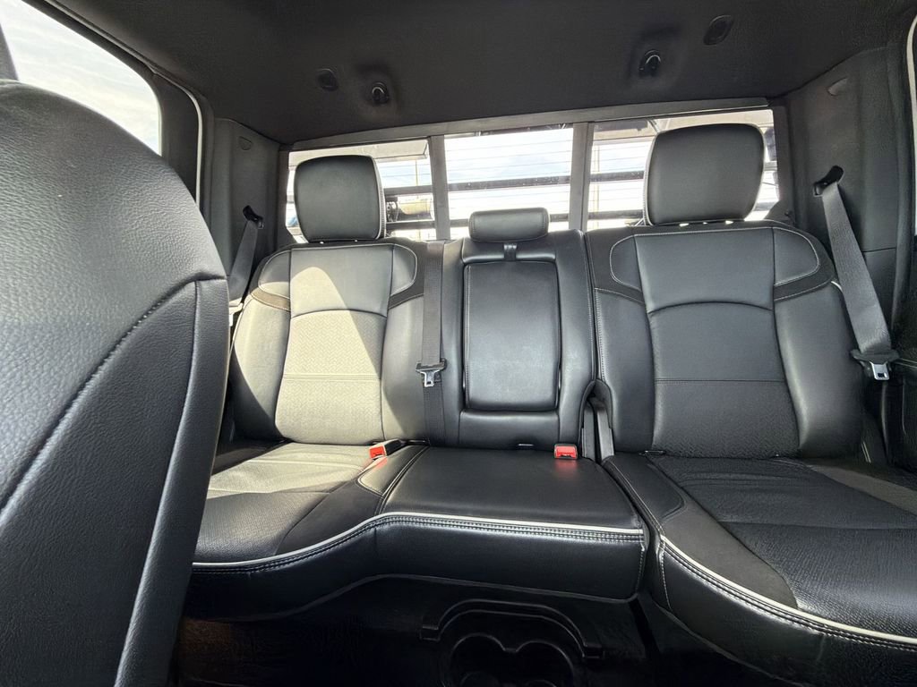 Used 2024 RAM 2500 Laramie w/ Sport Appearance Package image 12