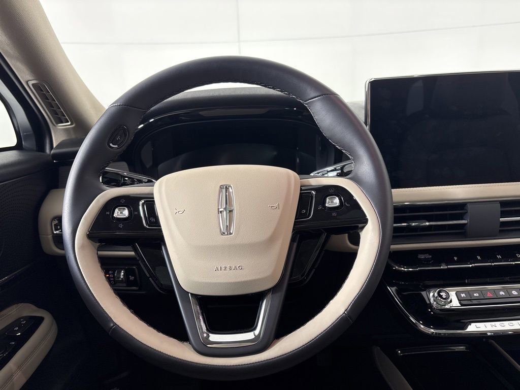 Used 2026 Lincoln Corsair Premiere image 20