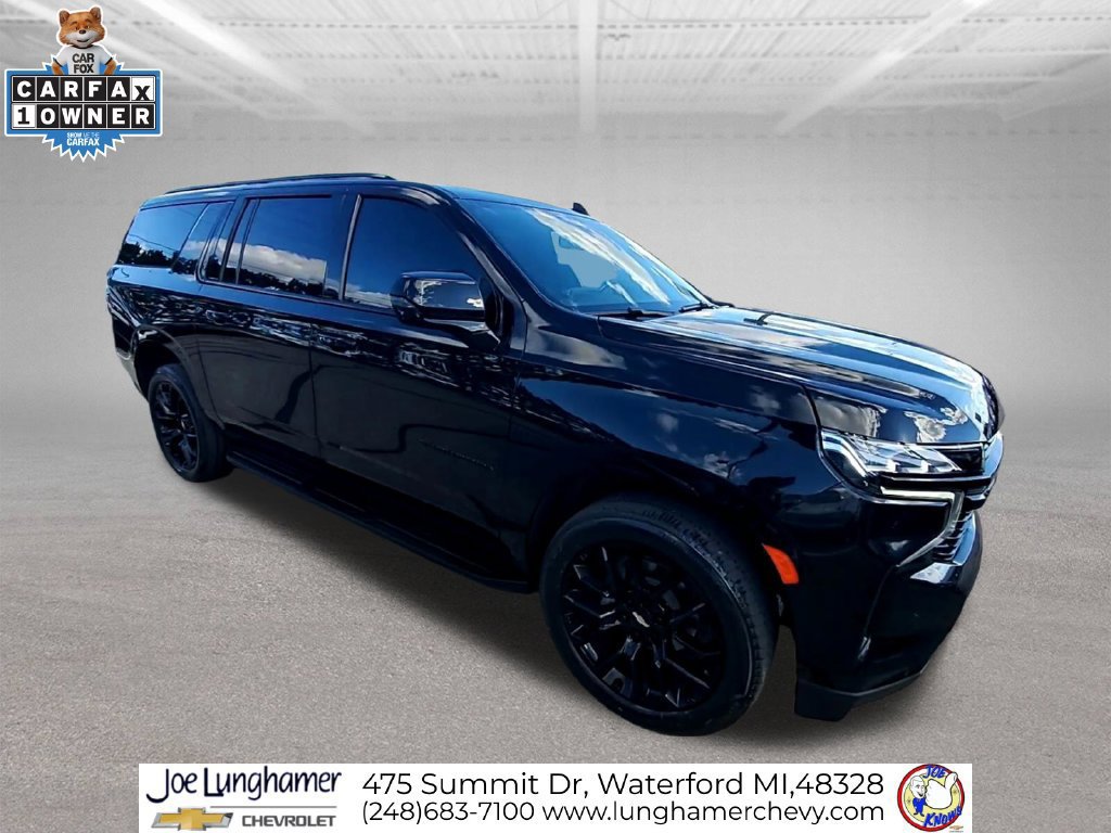 Certified 2023 Chevrolet Suburban RST w/ Sport Performance Package AWD/4WD image 4