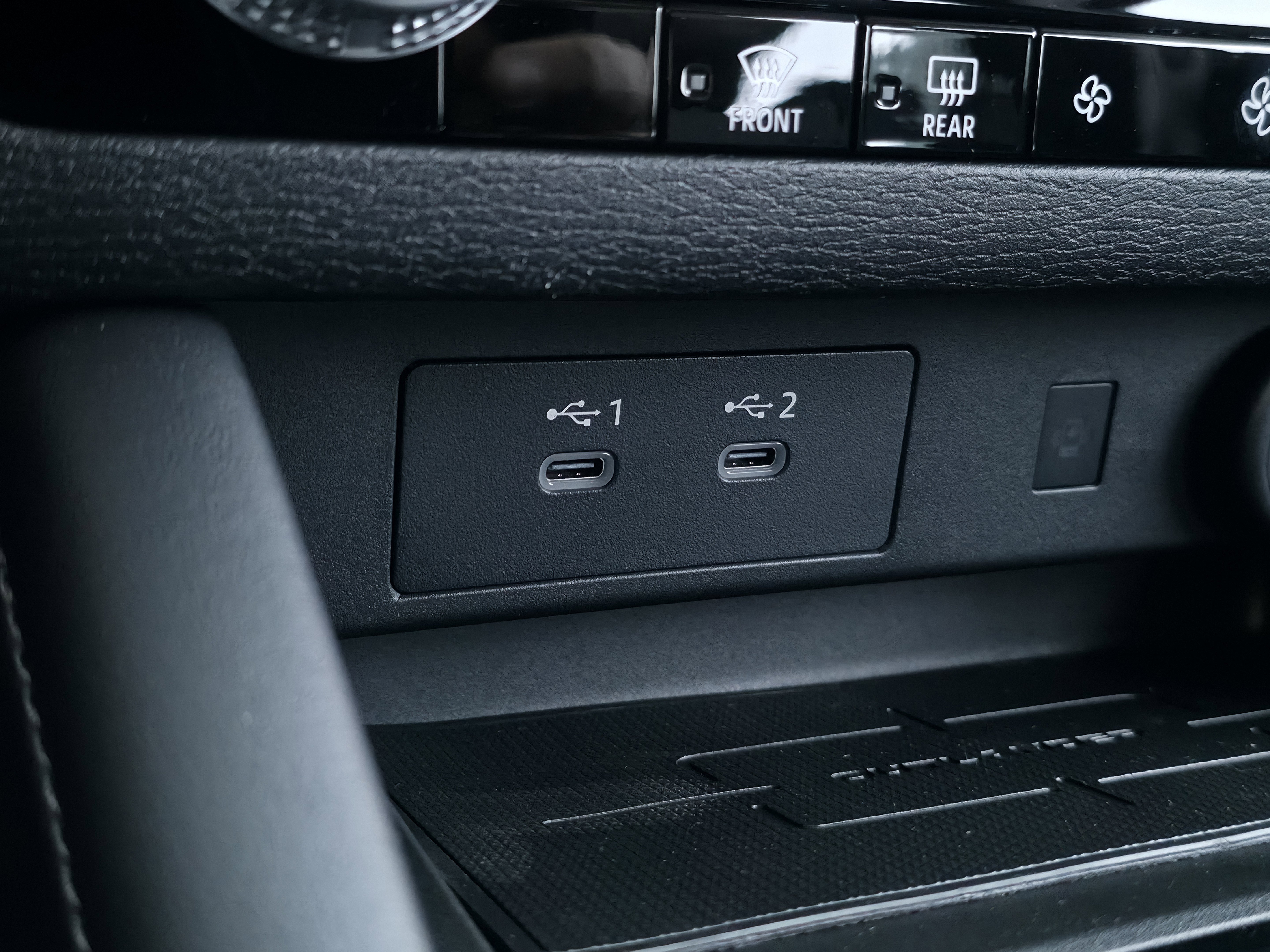 New 2025 Mitsubishi Outlander SE image 22