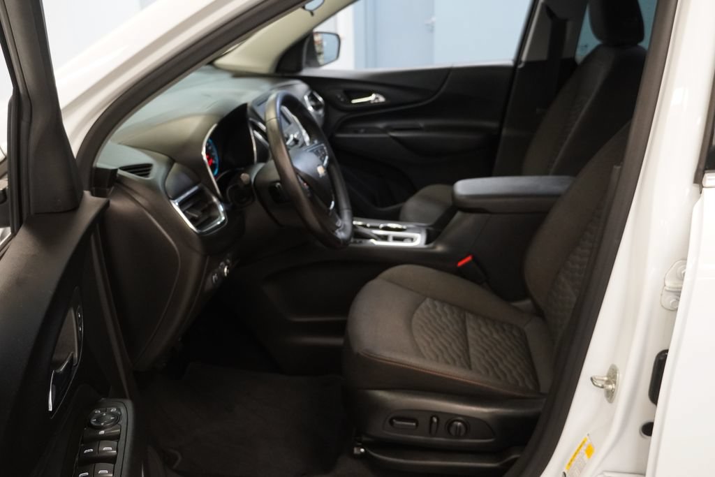 Used 2020 Chevrolet Equinox LT AWD/4WD image 4