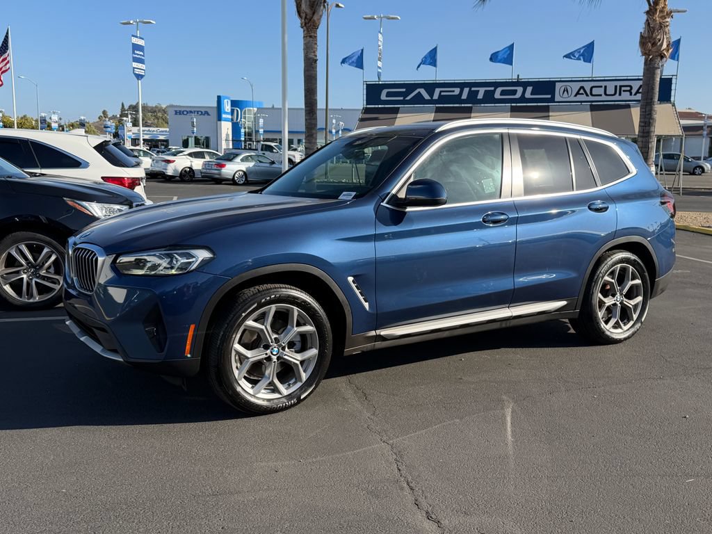 Used 2022 BMW X3 xDrive30i w/ Premium Package AWD/4WD image 4