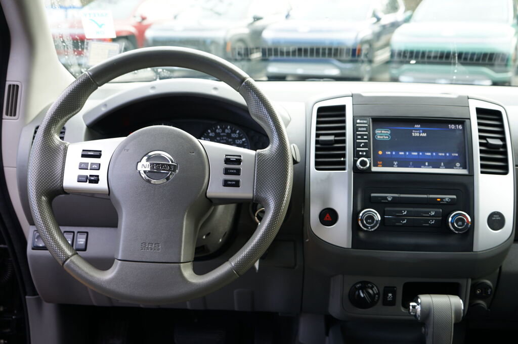 Used 2019 Nissan Frontier SV image 17