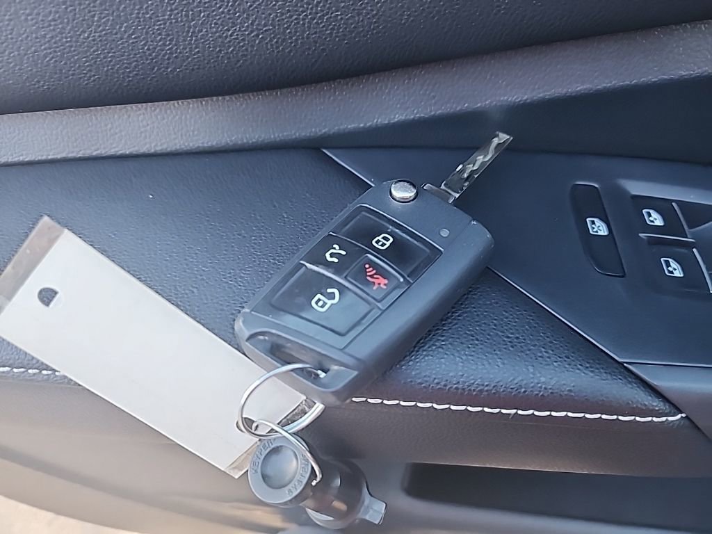 Certified 2023 Volkswagen Jetta S image 27