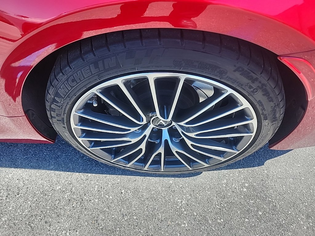 Used 2017 Lexus RC F w/ Premium Package RWD image 11