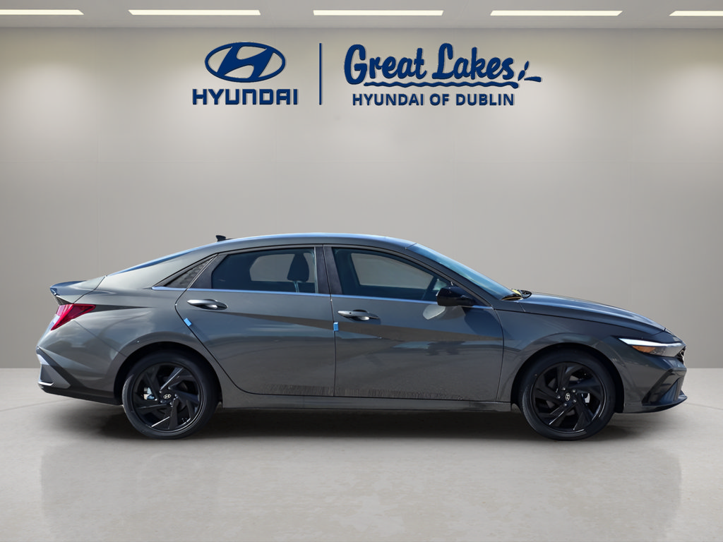 New 2026 Hyundai Elantra SEL Sport Premium FWD image 6